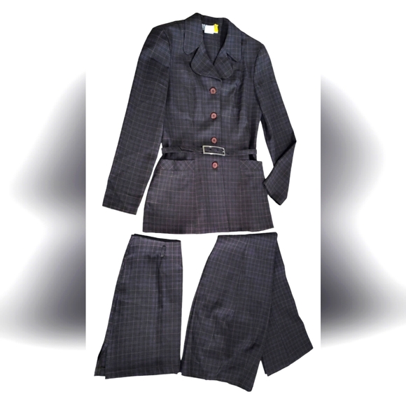 La Belle Jackets & Blazers - 4 in 1 LA BELLE SUIT BLAZER, PANTS, SKIRT, BELT SIZE 7